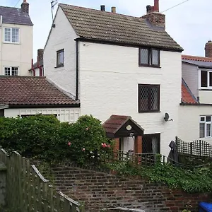 https://award-winning-pet-friendly-paddock-cottage.yorkshirehotels.net