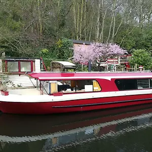 https://misty-lady.yorkshirehotels.net
